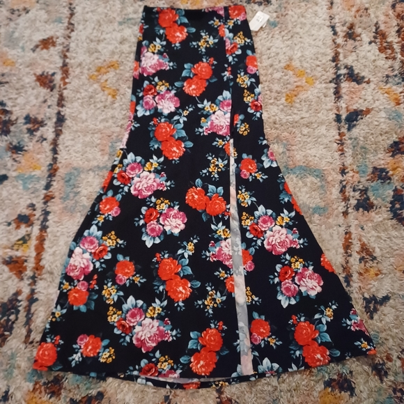 Two Piece Skirt & Crop Top Set • B. Darlin Brand • Size 7/8 • NWT - Picture 3 of 13